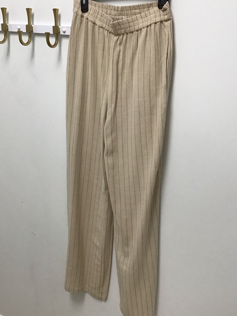 Steve Madden Venetian Beige Pinstripe women’s Pull-On Trousers